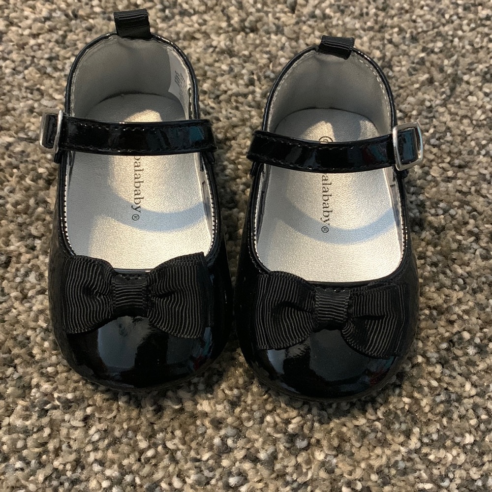 Little girls black dress shoes